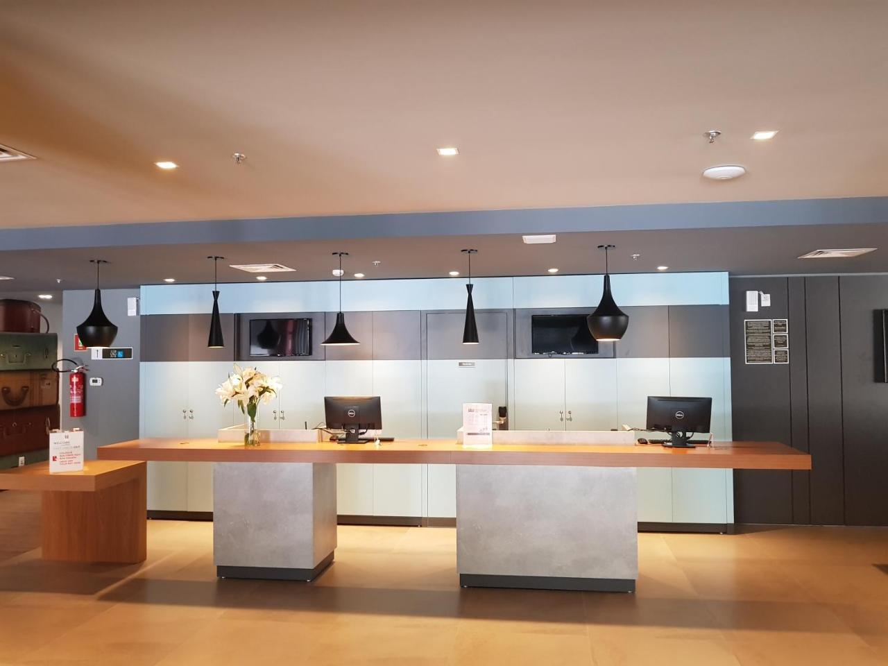 Ibis 카를로스 바르보사 외부 사진